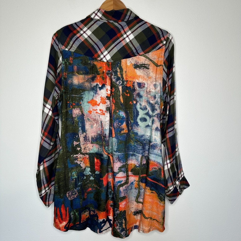 Tolani Plaid Tunic Shirt Button up Size M Art to Wear Long Sleeve Pocket Boho